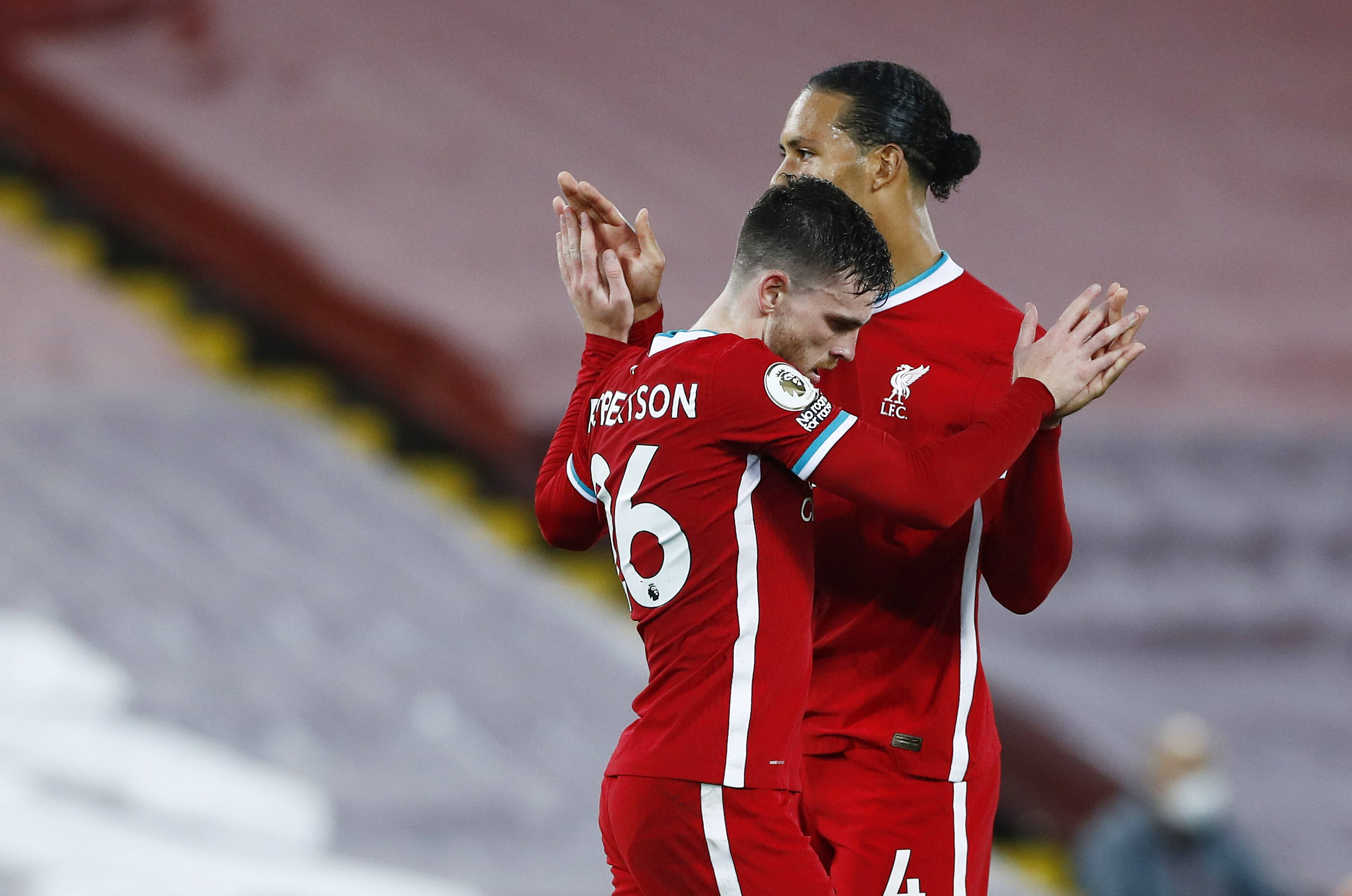 场上牢牢掌 场上牢牢掌