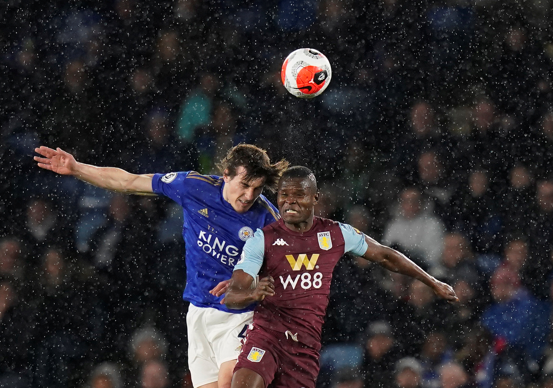 和防守间找 和防守间找